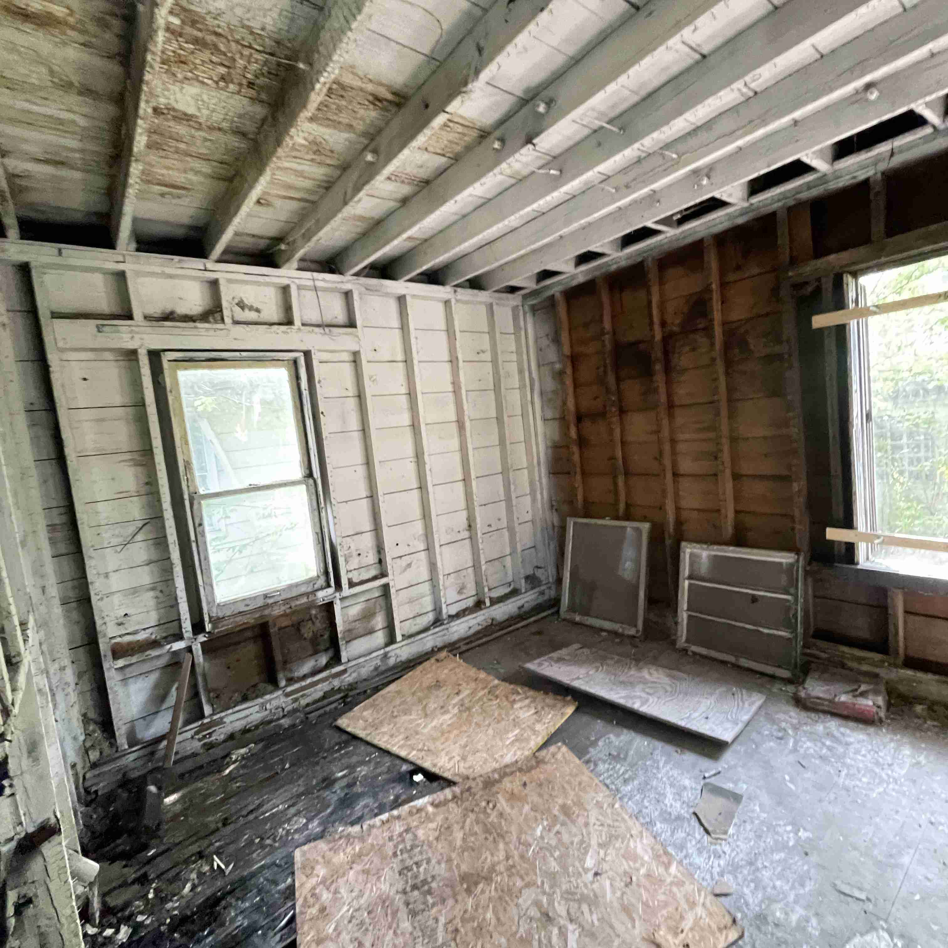 5605 S Martindale (36).jpg